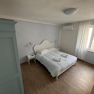 Studio con letto king size